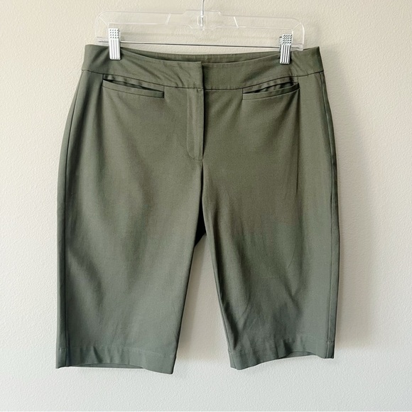 Eileen Fisher Dark Olive Green Bermuda Dress Shorts Size Small Midrise Pockets - Picture 1 of 8